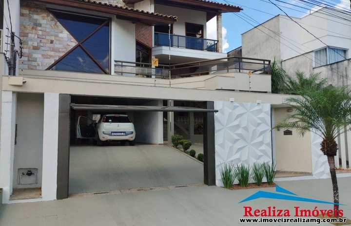 Casa à venda – Castelo Branco, Pará de Minas