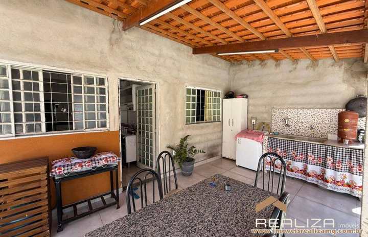 Casa à venda – Santos Dumont, Pará de Minas