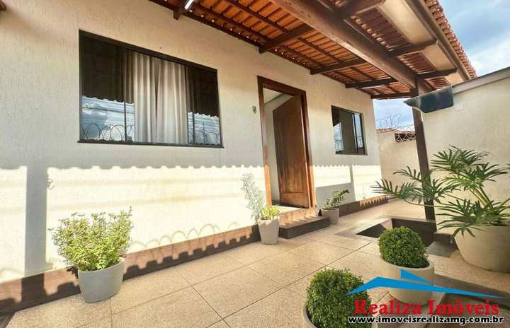 Casa à venda – São Cristovão, Pará de Minas