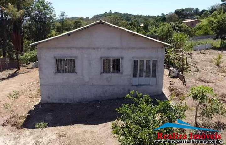 Casa à venda – Gameleira, Florestal